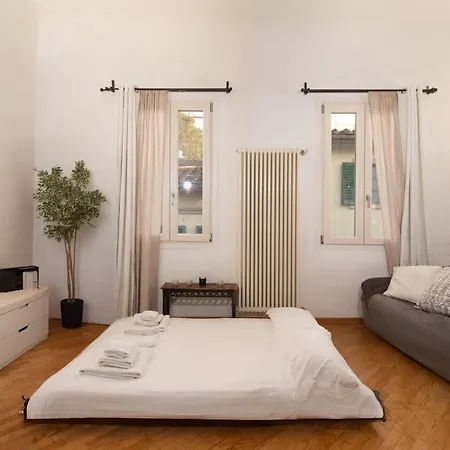 Sant'amborgio Floor Apartmán *