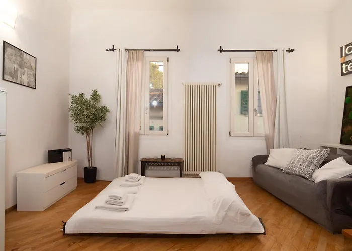 Sant'amborgio Floor Apartmán *